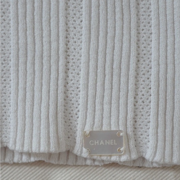 CHANEL KNITTED LACE TANK TOP - Picture 8 of 8